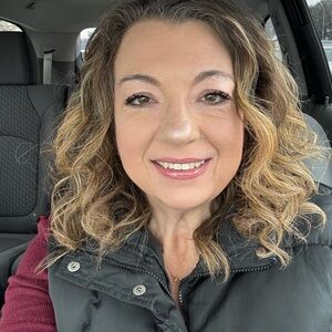 Meet your Posher, Monica